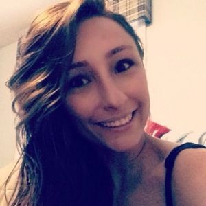 Meet your Posher, Carmela